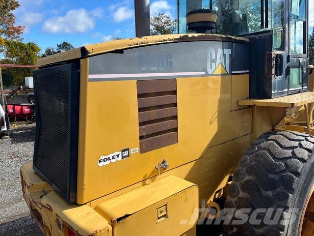 CAT 928G Chargeuse sur pneus