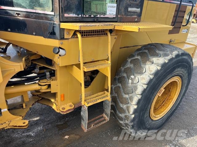 CAT 928G Chargeuse sur pneus