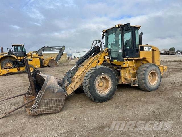 CAT 930H Gumikerekes homlokrakodók