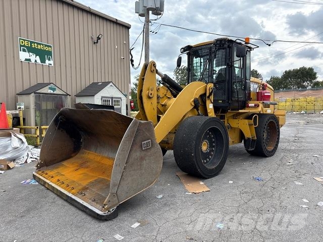 CAT 930K Gumikerekes homlokrakodók