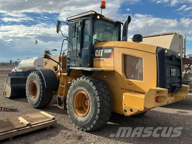 CAT 930M Kolesni nakladalci
