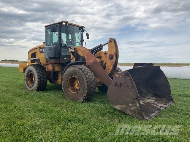 CAT 938K Iekrāvēji uz riteņiem