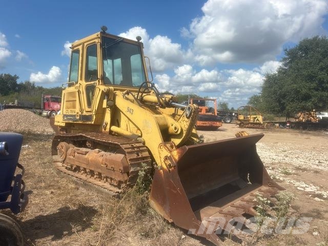 CAT 943 履带式装载机