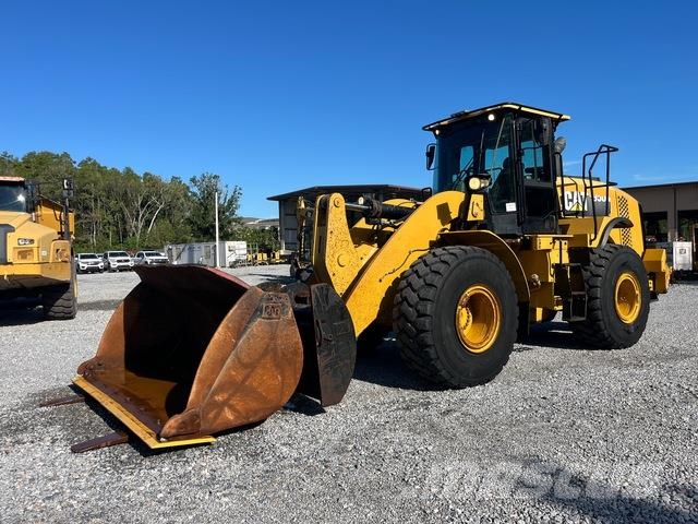 CAT 950M Iekrāvēji uz riteņiem