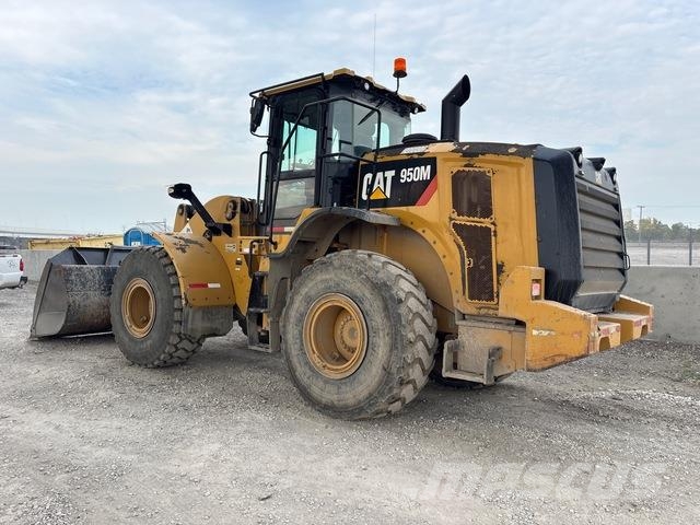 CAT 950M Kolesové nakladače