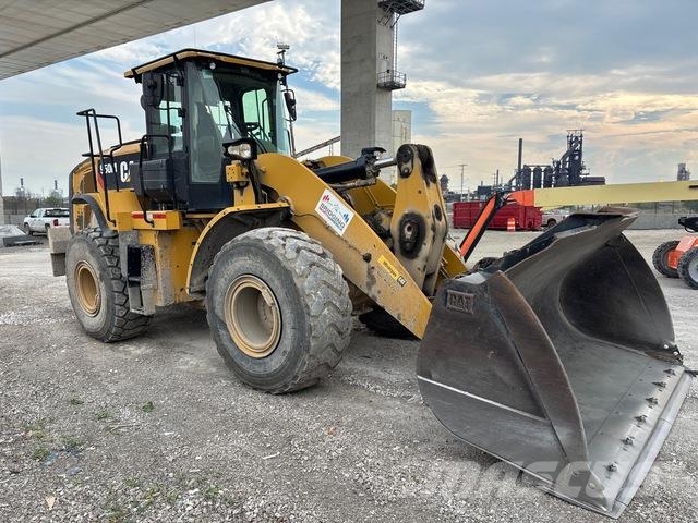 CAT 950M Kolesové nakladače