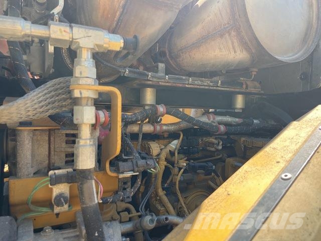 CAT 966M Wheel loaders