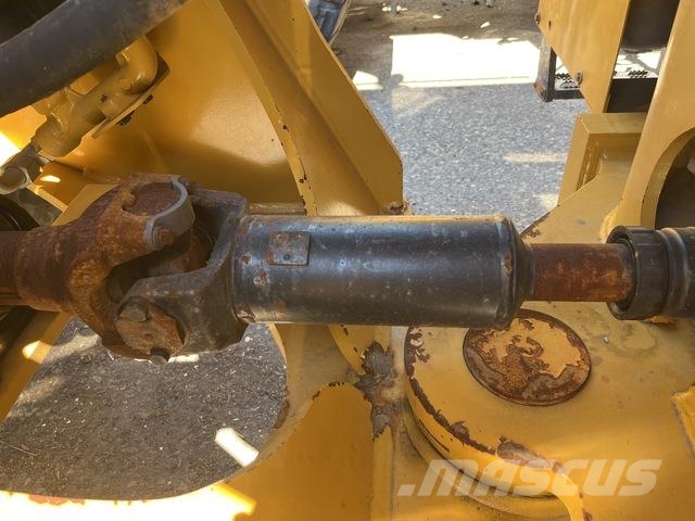 CAT 966M Wheel loaders