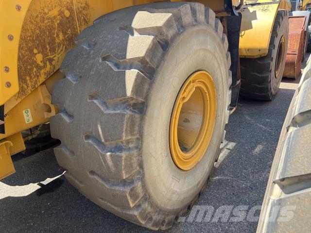 CAT 966M Wheel loaders