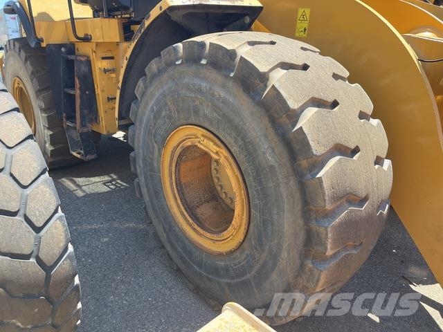CAT 966M Wheel loaders