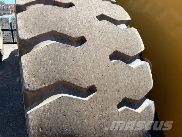 CAT 966M Wheel loaders