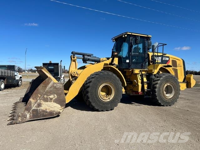 CAT 972M Колесни товарачи