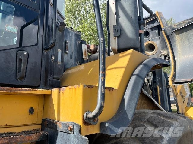 CAT 972M Ładowarki kołowe