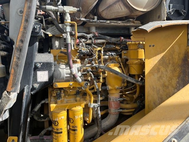 CAT 972M Ładowarki kołowe