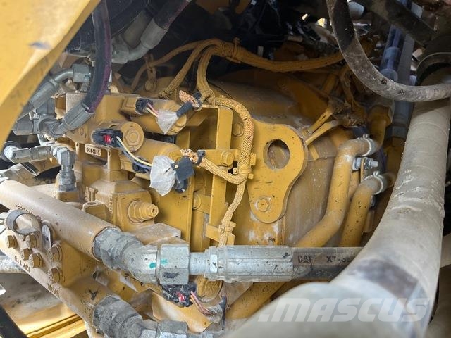 CAT 972M Ładowarki kołowe