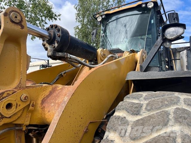 CAT 972M Ładowarki kołowe