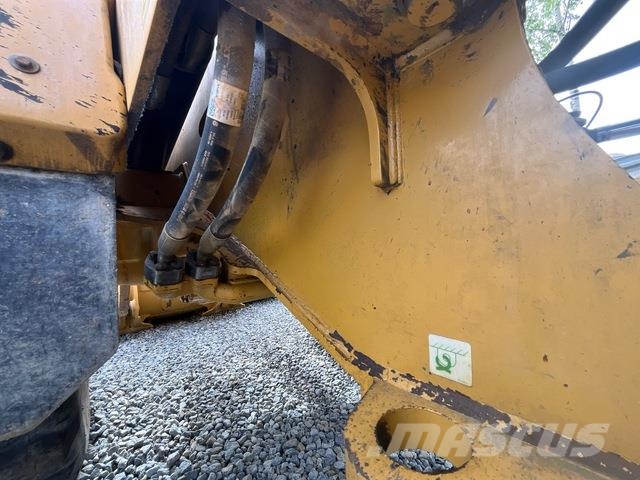 CAT 972M Ładowarki kołowe