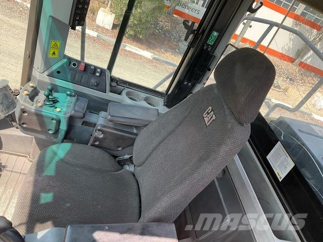 CAT 972M XE Φορτωτές με λάστιχα (Τροχοφόροι)