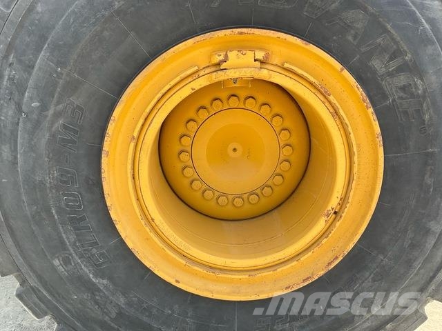 CAT 972M XE Φορτωτές με λάστιχα (Τροχοφόροι)