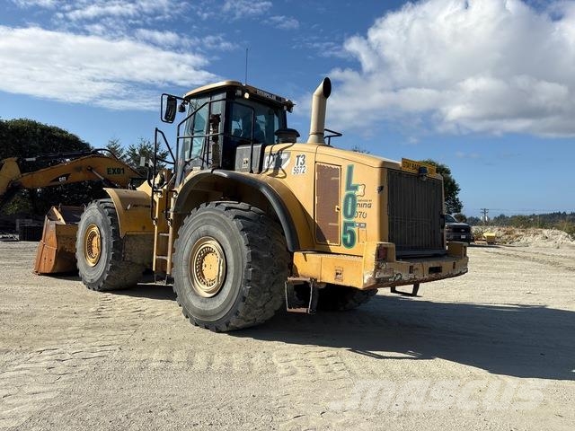 CAT 980H Gumikerekes homlokrakodók