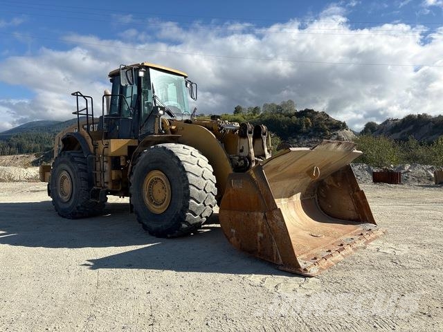 CAT 980H Gumikerekes homlokrakodók