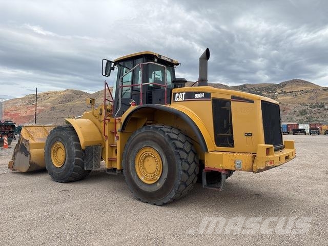 CAT 980H Gumikerekes homlokrakodók