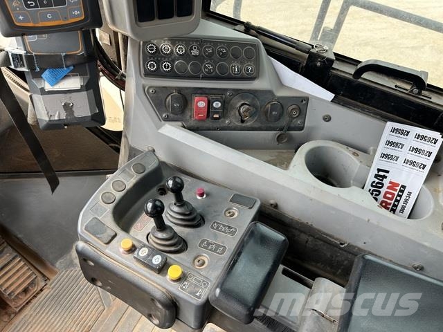 CAT 986K Wielladers
