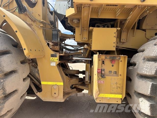 CAT 986K Wielladers