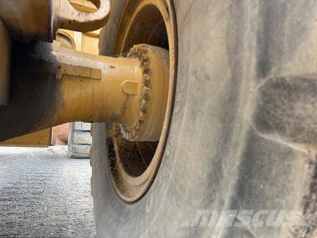 CAT 988G Φορτωτές με λάστιχα (Τροχοφόροι)