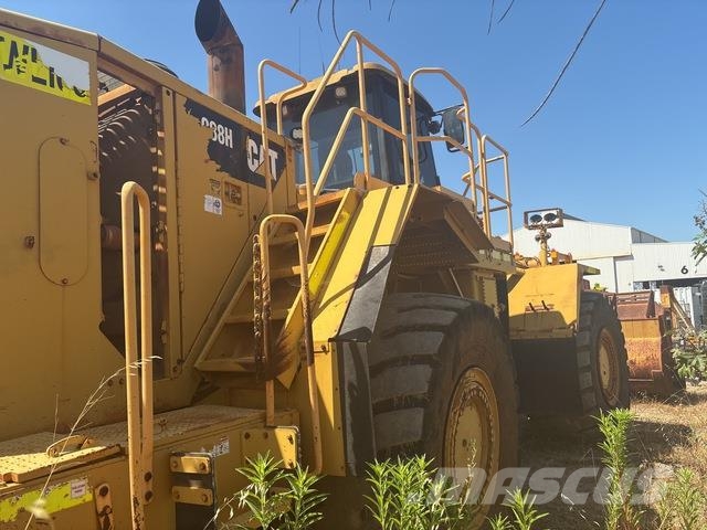 CAT 988H Pale gommate
