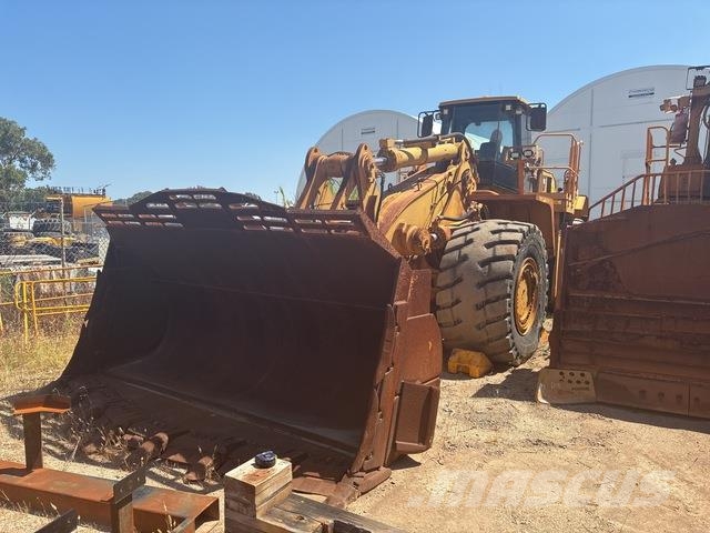 CAT 988H Pale gommate