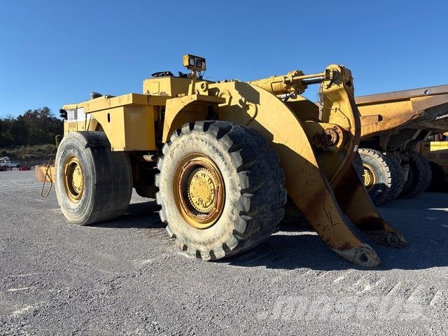 CAT 990 Series II Chargeuse sur pneus