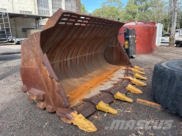 CAT 990K Φορτωτές με λάστιχα (Τροχοφόροι)
