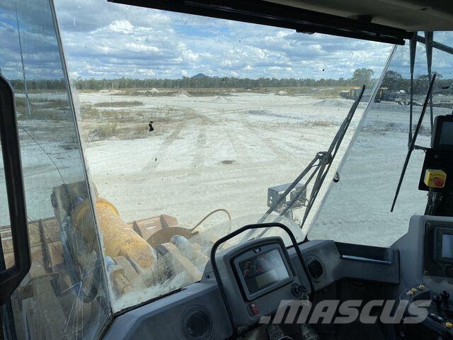 CAT 990K Φορτωτές με λάστιχα (Τροχοφόροι)