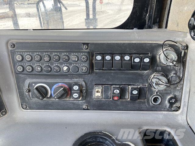 CAT 990K Φορτωτές με λάστιχα (Τροχοφόροι)