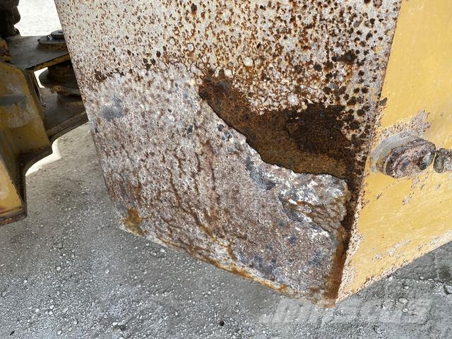 CAT 990K Φορτωτές με λάστιχα (Τροχοφόροι)