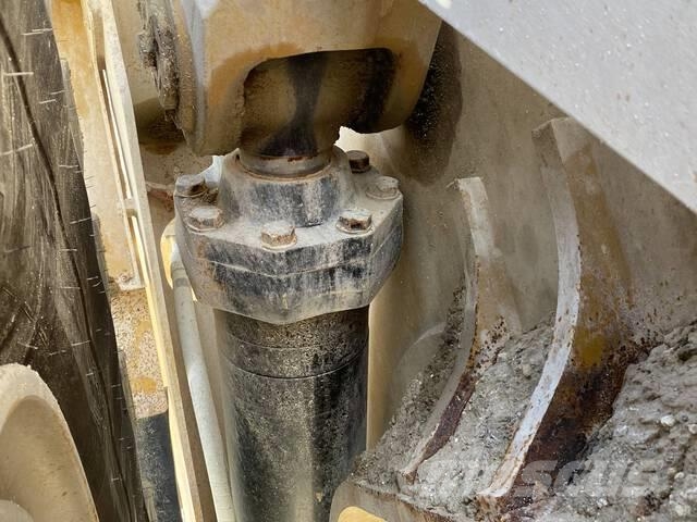 CAT 990K Φορτωτές με λάστιχα (Τροχοφόροι)