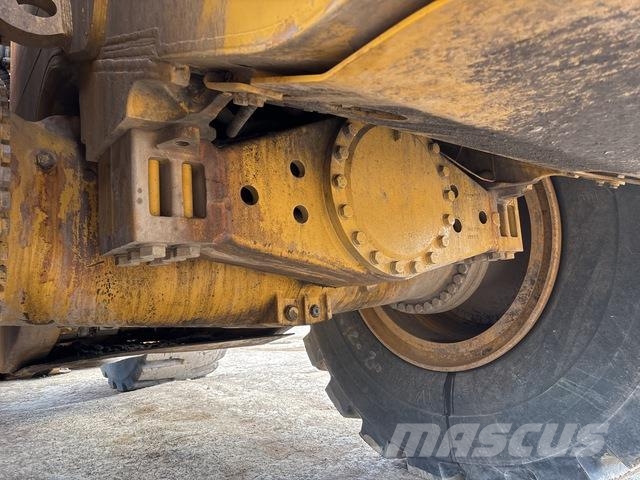 CAT 993K Wielladers