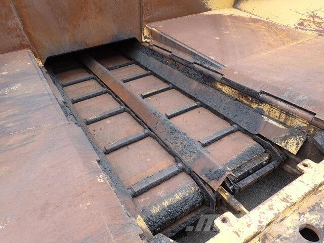 CAT AP-300F Asfaltafwerkmachines