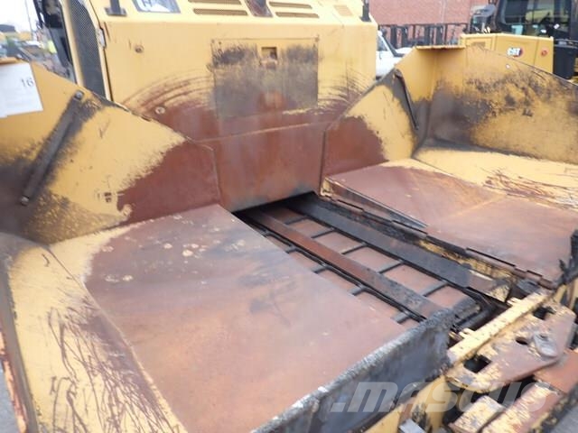 CAT AP-300F Asfaltafwerkmachines