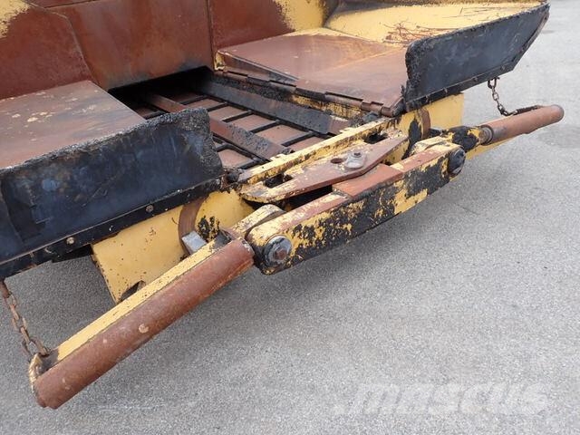 CAT AP-300F Asfaltafwerkmachines