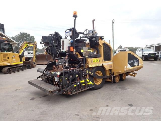CAT AP-300F Asfaltafwerkmachines