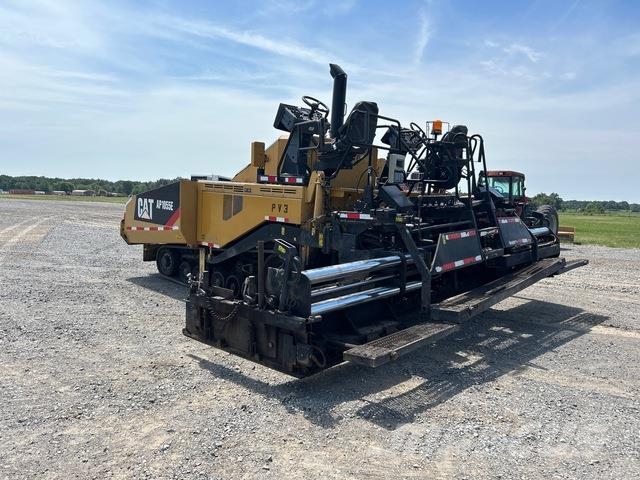 CAT AP1055E Asphalt pavers