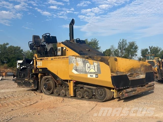 CAT AP1055E Машини за асфалт