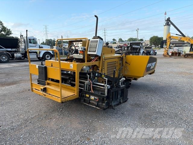 CAT AP255E Asfaltni finišeri