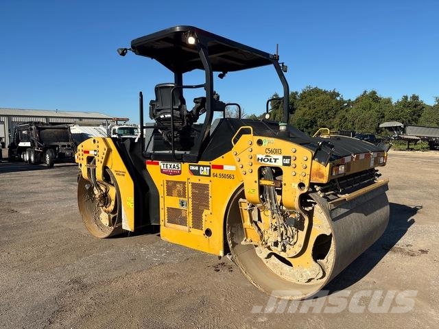 CAT CB64B Rouleaux tandem