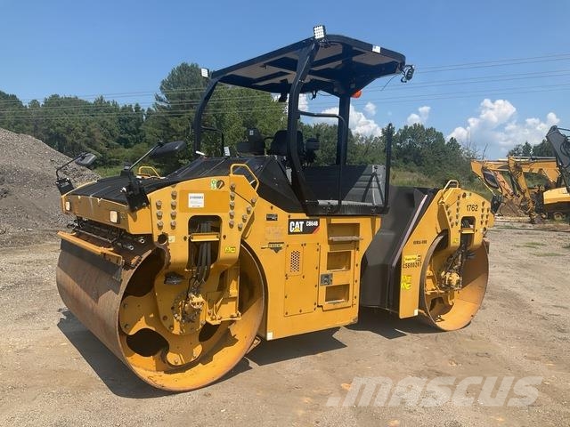 CAT CB64B Divvalču grunts veltņi