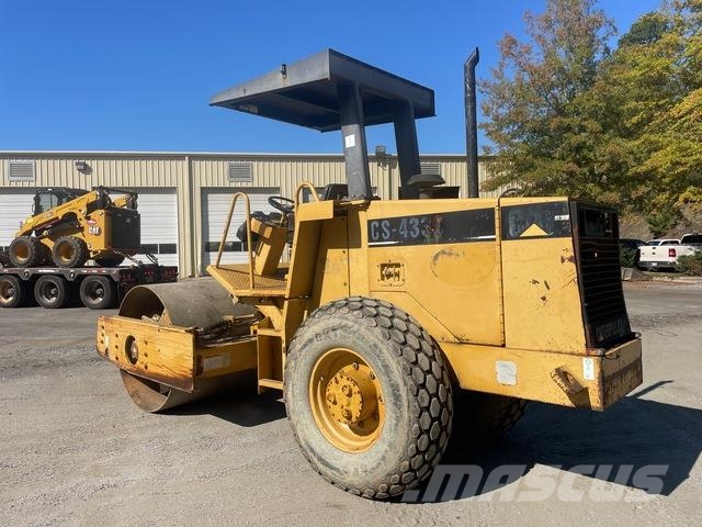 CAT CS-433C Single drum rollers