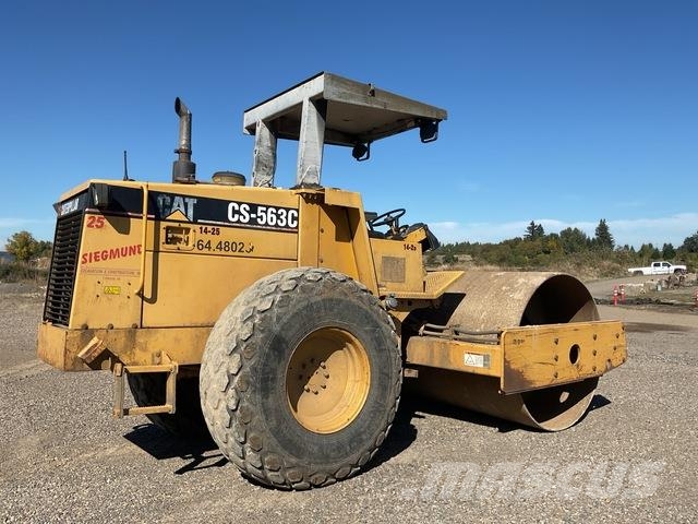 CAT CS-563C 单轮压路机