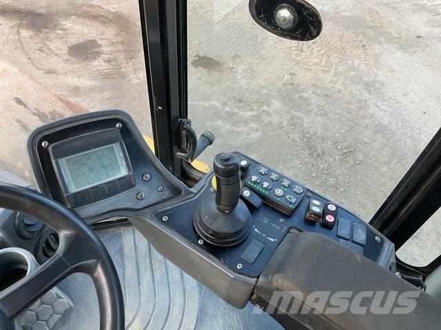 CAT CS78B Vienvalča grunts veltņi
